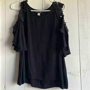Francesca’s Closet Black Cold Shoulder Lace Top